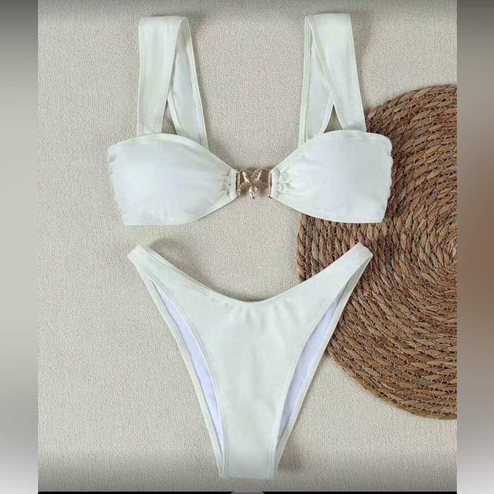 White Bikini Set - Picture 2 of 5